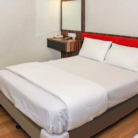 오요 90027 해피 호텔 조호르 바루 외부 사진